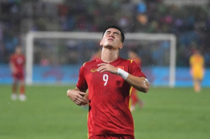 quyet-dinh-loai-tien-linh-phai-chang-thay-park-co-trang-quen-den