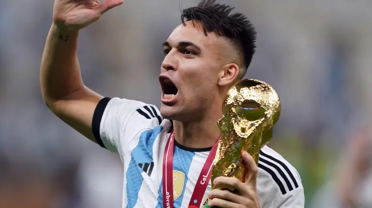 lautaro-martinez-ban-than-lukaku-ke-huy-diet-world-cup
