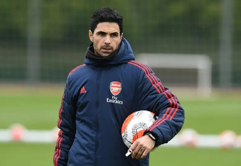 mikel-arteta-gay-tranh-cai-voi-nhung-quyet-dinh-la-tai-ars