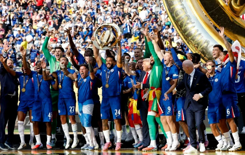 gianh-cu-dup-vo-dich-chau-au-va-the-gioi-chelsea-da-mo-ra-ky-nguyen