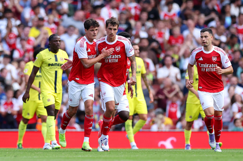 arsenal-thua-tran-giao-huu-norgaard-van-giu-tinh-than-tich-cuc-truoc-mua-giai-moi