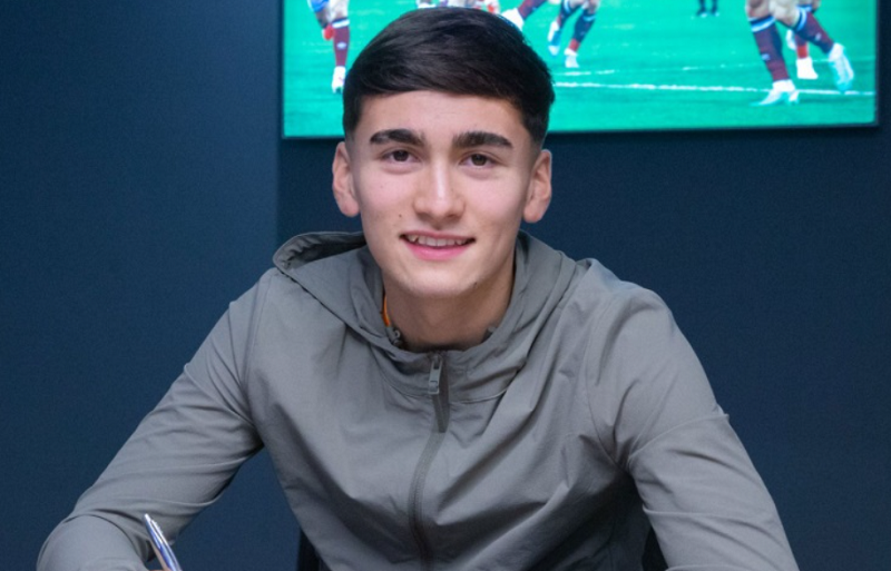 sao-viet-kieu-nuoi-khat-vong-khoac-ao