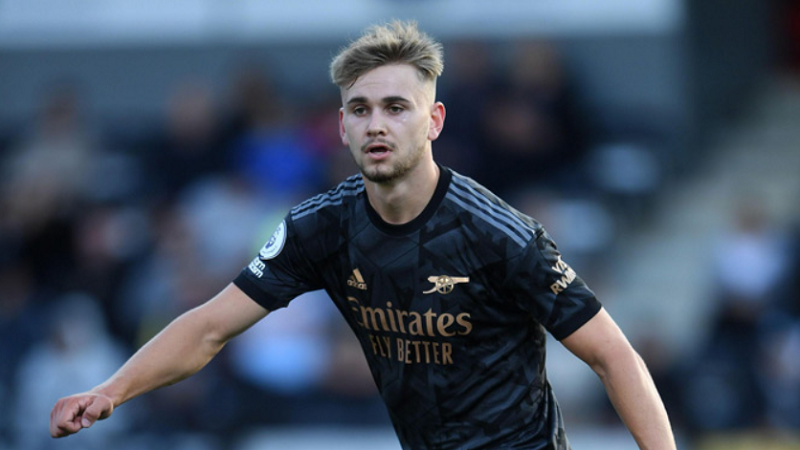 nguoi-cu-arsenal-bat-tinh-sau-mot-pha-va-cham-nghiem-trong