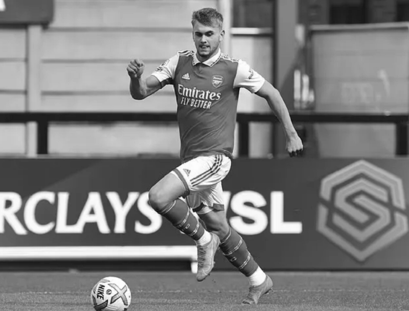 nguoi-cu-arsenal-bat-tinh-sau-mot-pha-va-cham-nghiem