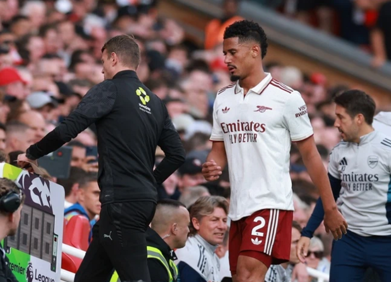 peter-schmeichel-cong-kich-loi-choi-cua-arsenal-that-kho