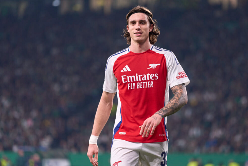 vi-sao-arteta-uu-tien-calafiori-thay-vi-lewis-skelly-o-vi-tri-hau-ve