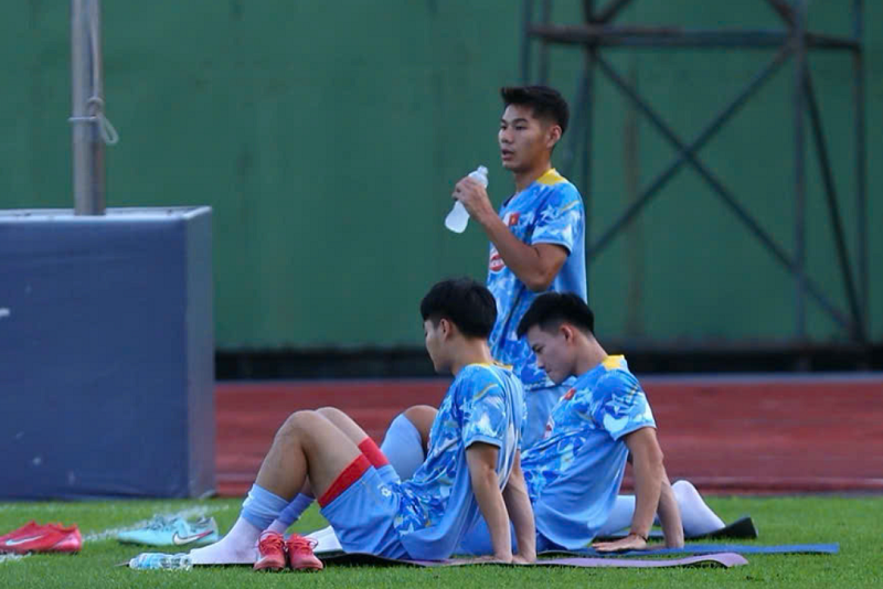 ba-ngoi-sao-tuyen-viet-nam-tap-rieng-trong-ngay-dau-hoi