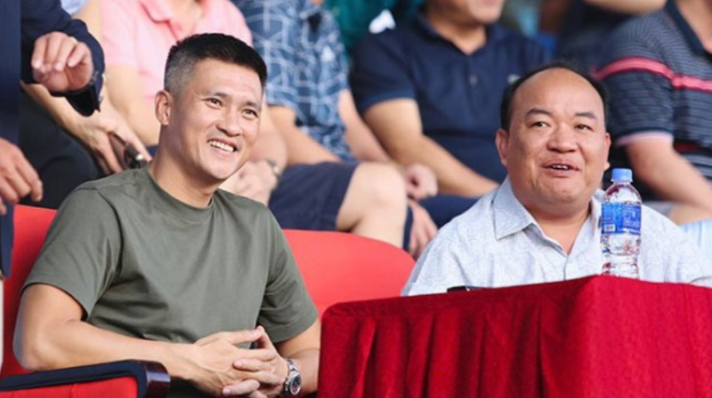 le-cong-vinh-tro-lai-slna-trong-vai-tro-dac-biet-khien-nguoi-ham-mo-xuc-dong